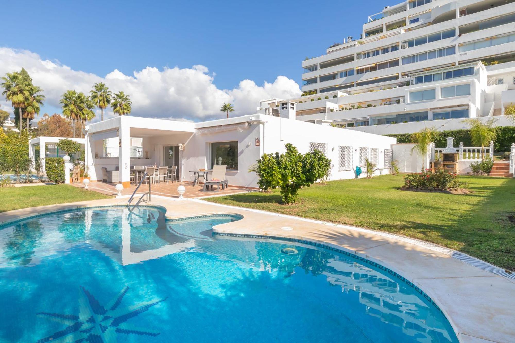 Guadalmina Golf - Private Swimming Pool Villa *